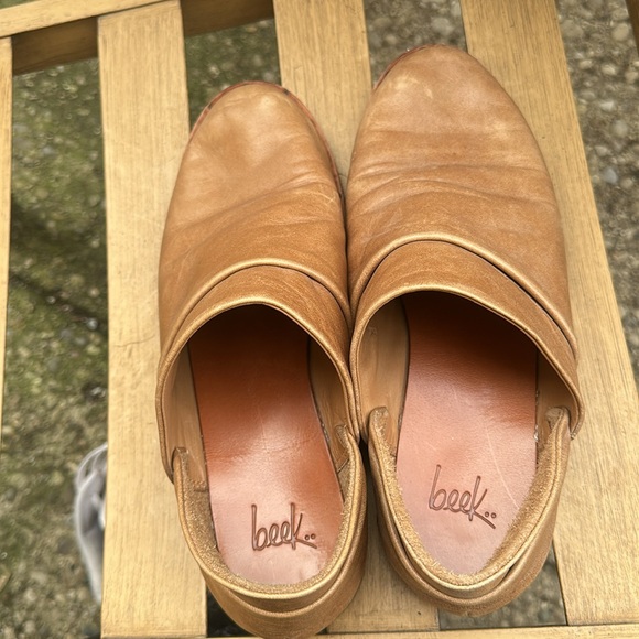 Beek Puffin by Two Birds UNISEX Tan Leather Slip-On Booties Shoes - Picture 3 of 13